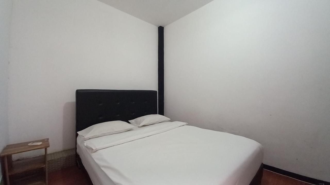 Dc Hotel & Hostel Labuan Bajo Bagian luar foto