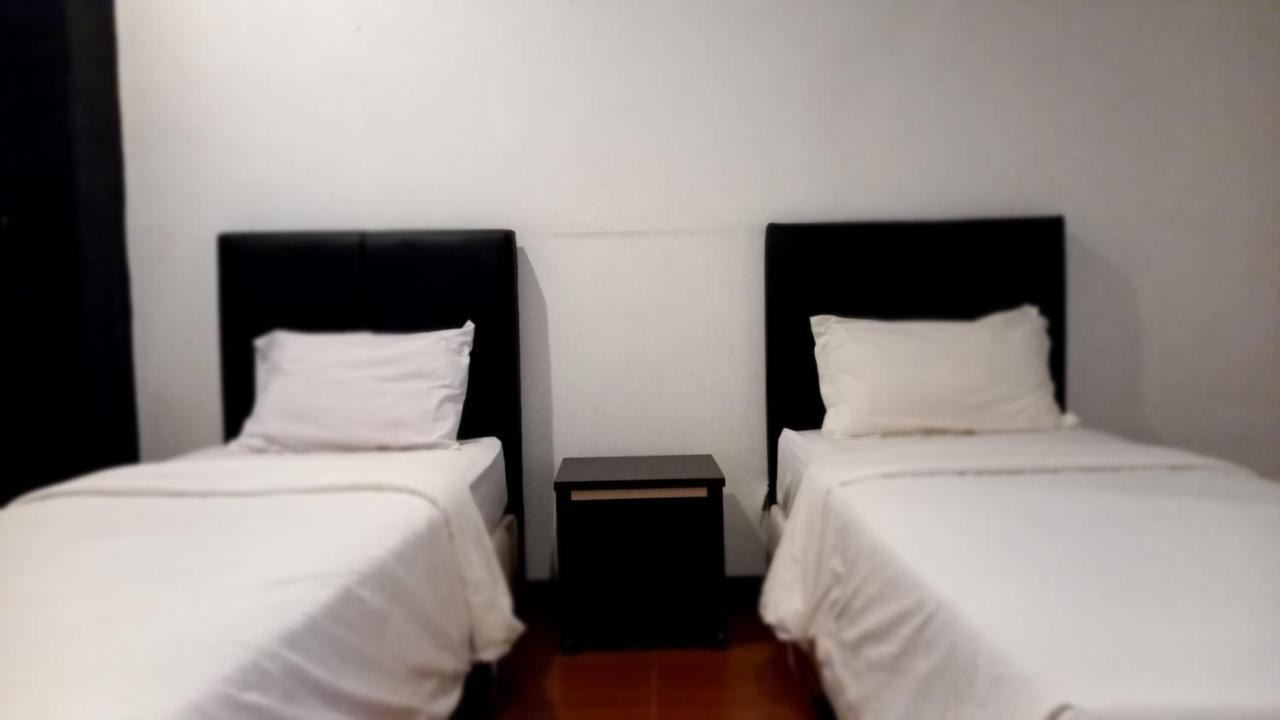 Dc Hotel & Hostel Labuan Bajo Bagian luar foto