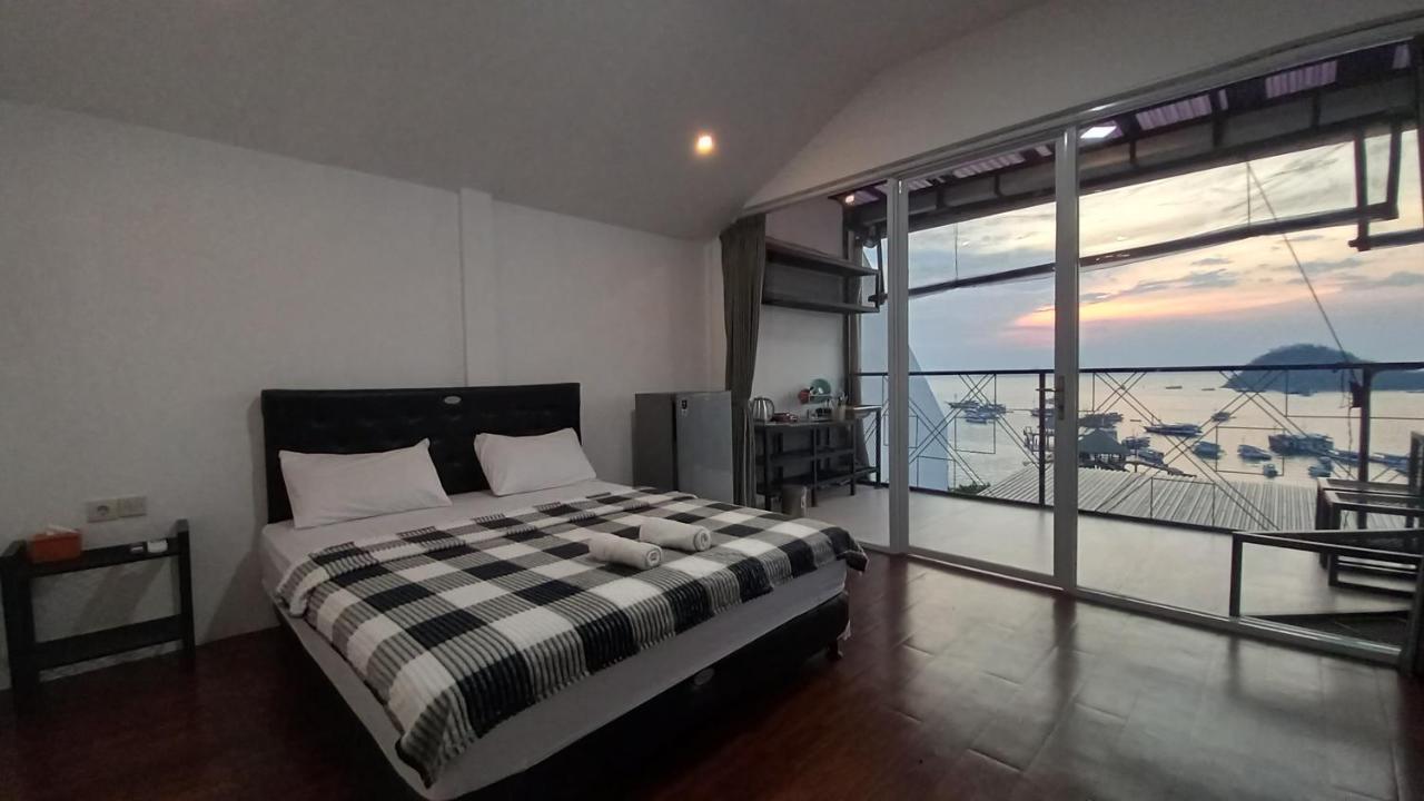 Dc Hotel & Hostel Labuan Bajo Bagian luar foto