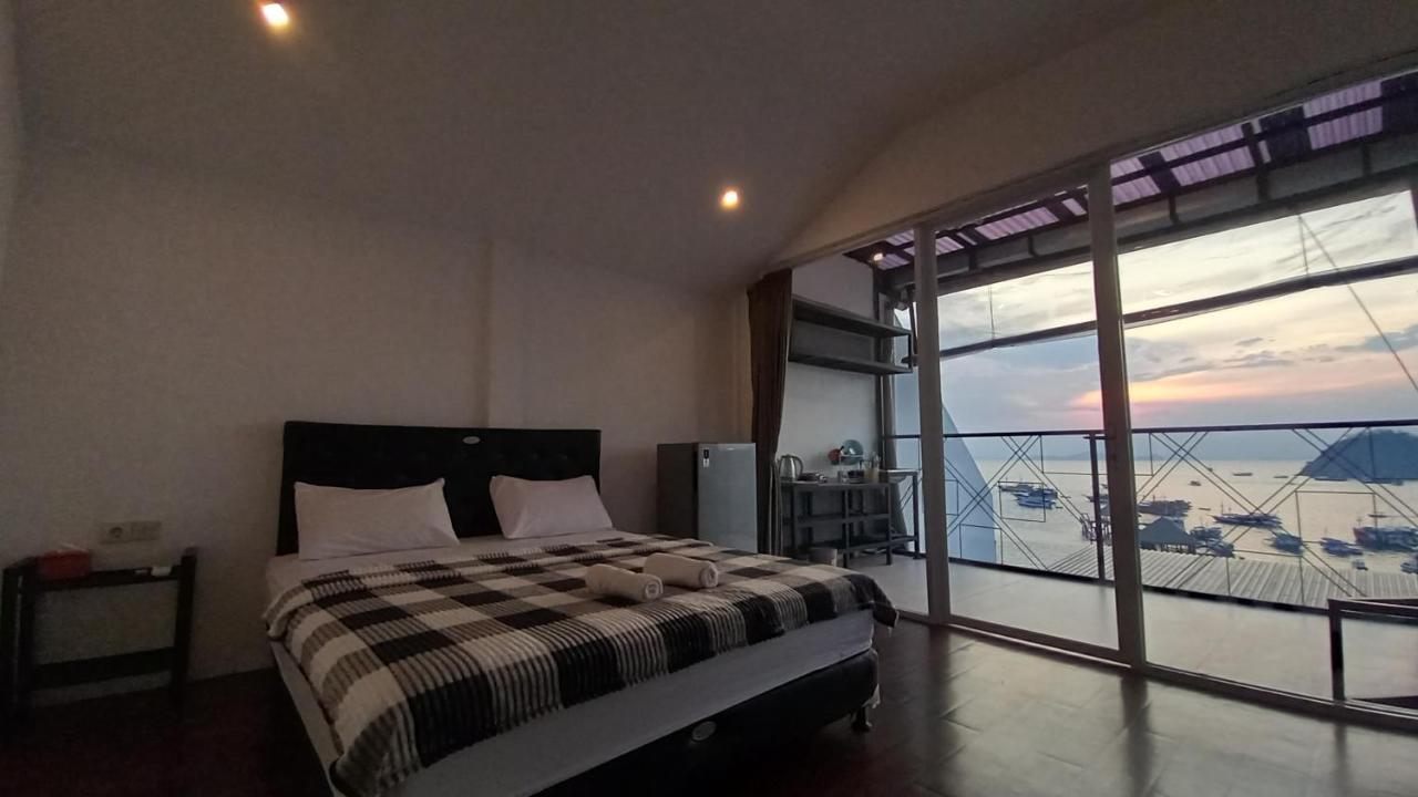 Dc Hotel & Hostel Labuan Bajo Bagian luar foto