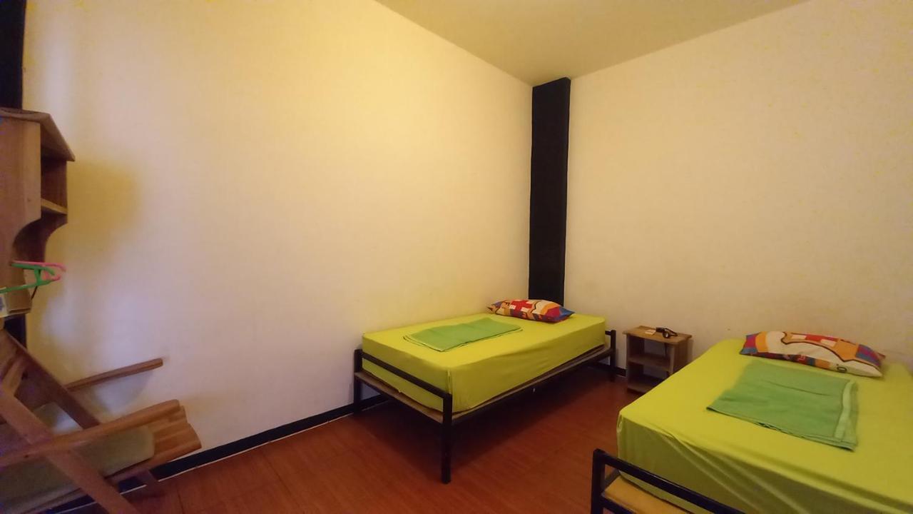 Dc Hotel & Hostel Labuan Bajo Bagian luar foto