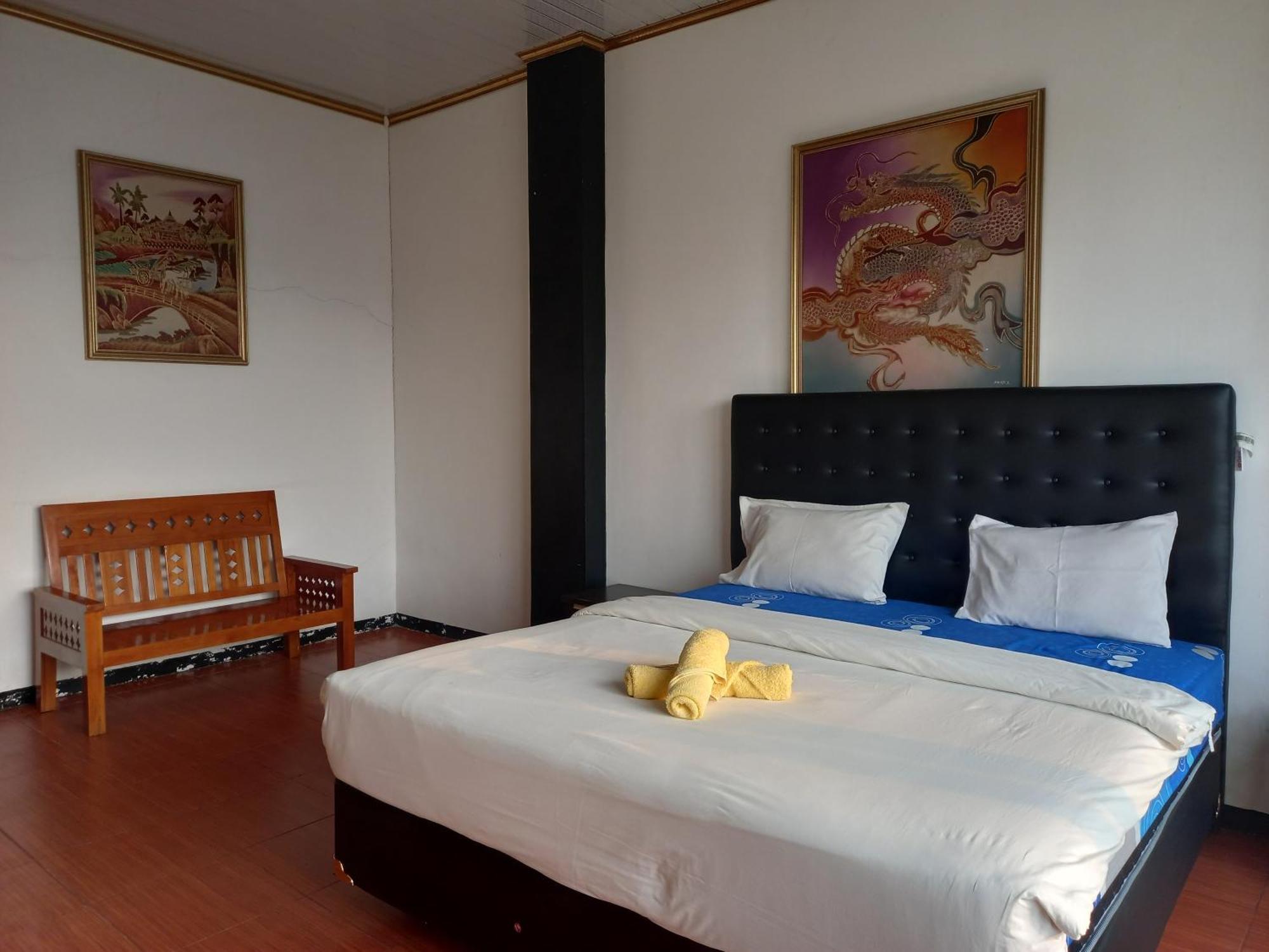 Dc Hotel & Hostel Labuan Bajo Bagian luar foto
